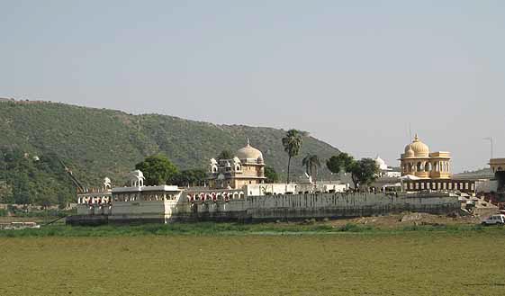 Jagmandir Palace is an island in a sea of grass.