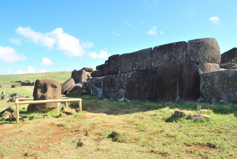 Ahu Vinapu has Inca walls!