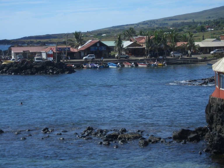 The small harbor of Hanga Roa.