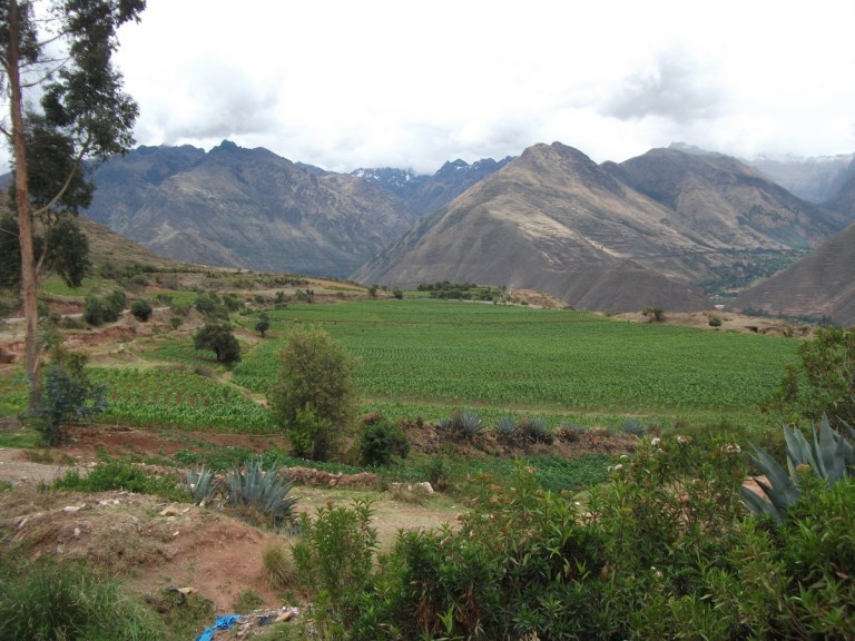 Approaching the Sacred Valley.